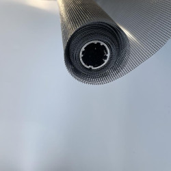 Détail 2 du tube du kit moustiquaire kocoon